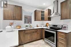 10 MARIANNE DORN TRAIL Kitchener