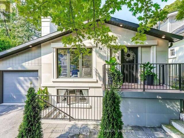 34 CONNAUGHT AVENUE Aurora  Ontario