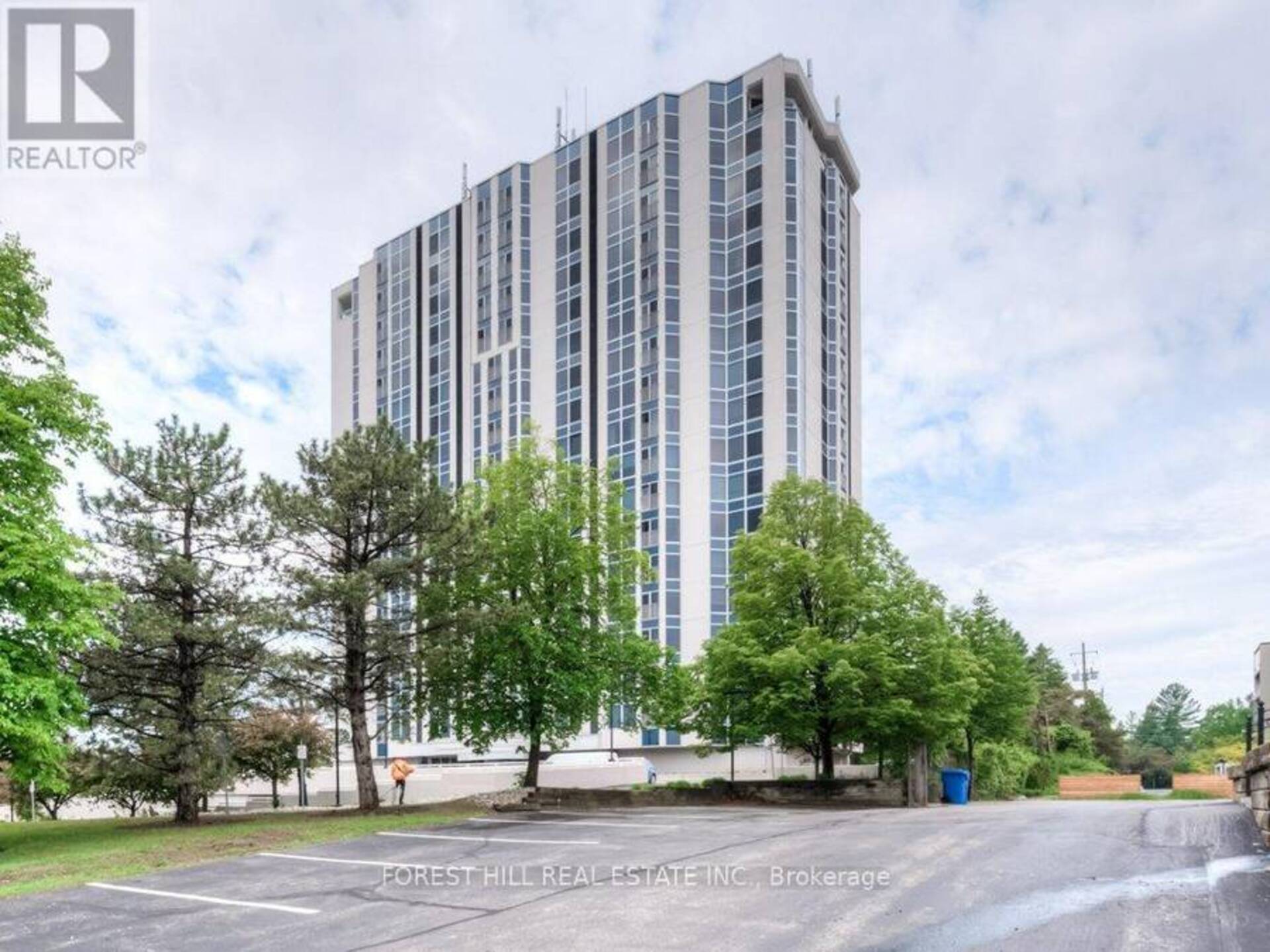 803 - 190 HESPELER ROAD Cambridge