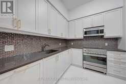 702 - 9085 JANE STREET Vaughan