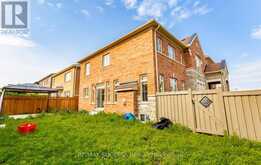 1554 DEVINE POINT Milton 