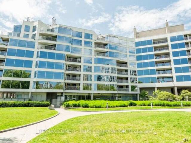 512 - 401 QUEENS QUAY W Toronto  Ontario