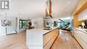 1207 STIRLING DRIVE Oakville