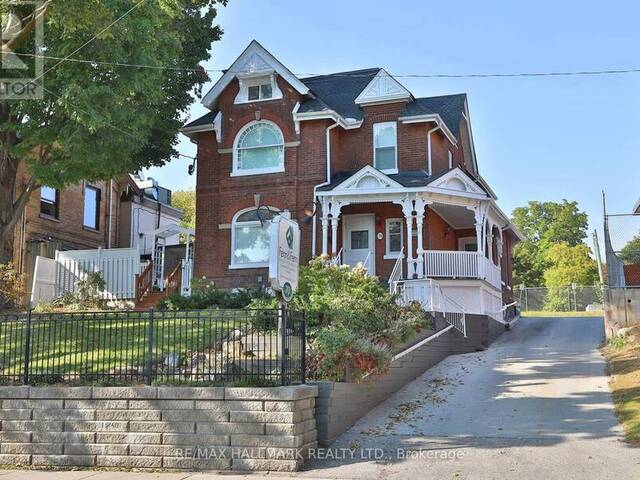 70 MAIN STREET S Newmarket  Ontario