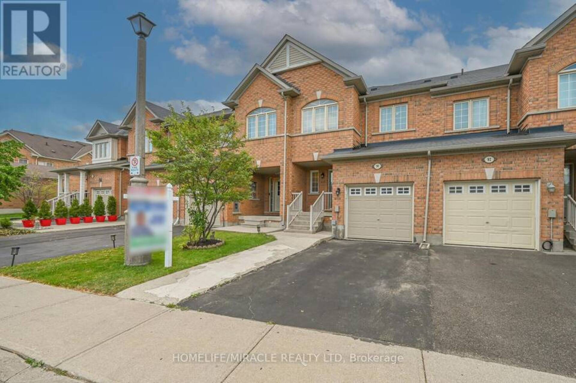 17 - 90 CEDARBROOK ROAD Brampton 