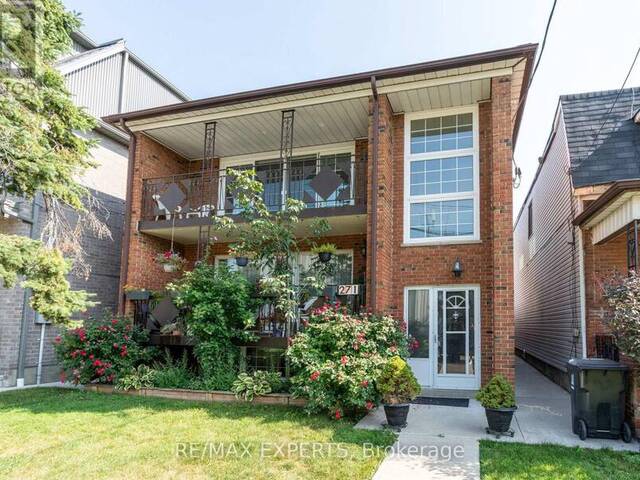 3 - 271 HARVIE AVENUE Toronto Ontario