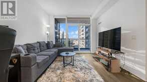 815 - 10 GATINEAU DRIVE Vaughan 