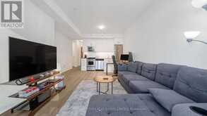 815 - 10 GATINEAU DRIVE Vaughan 