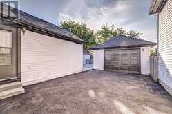 133 WAKE ROBIN DRIVE Kitchener