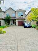 697 SIXTEENTH AVENUE Richmond Hill 