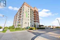 706 - 39 NEW DELHI DRIVE Markham 