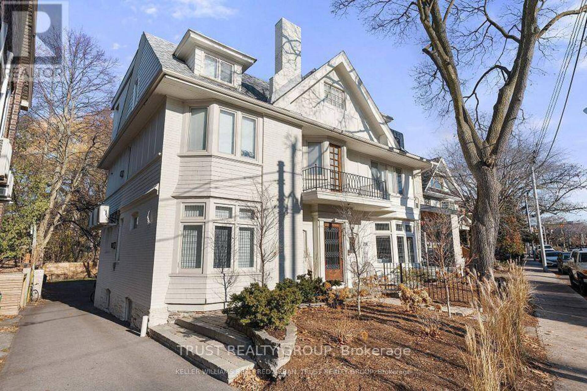 MAIN - 204 HOWARD PARK AVENUE Toronto