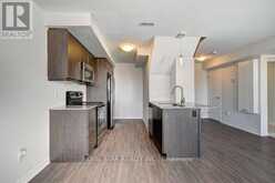 140 DAYLILY LANE W Kitchener