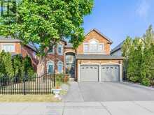 37 RED CARDINAL TRAIL Richmond Hill