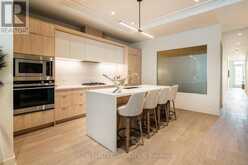 105 - 123 MAURICE DRIVE Oakville 