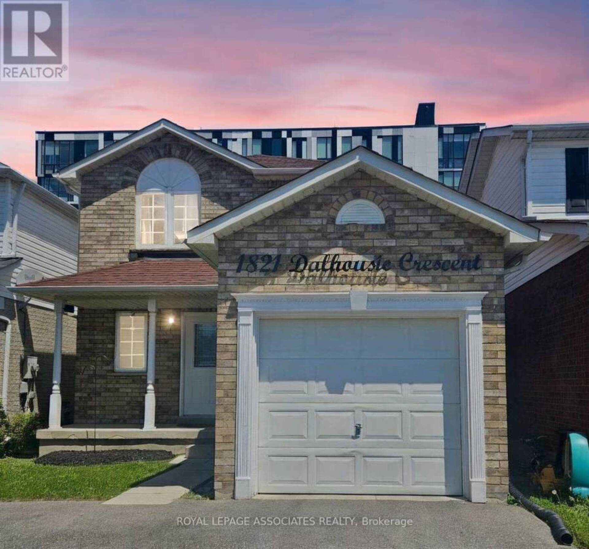 1821 DALHOUSIE CRESCENT Oshawa 