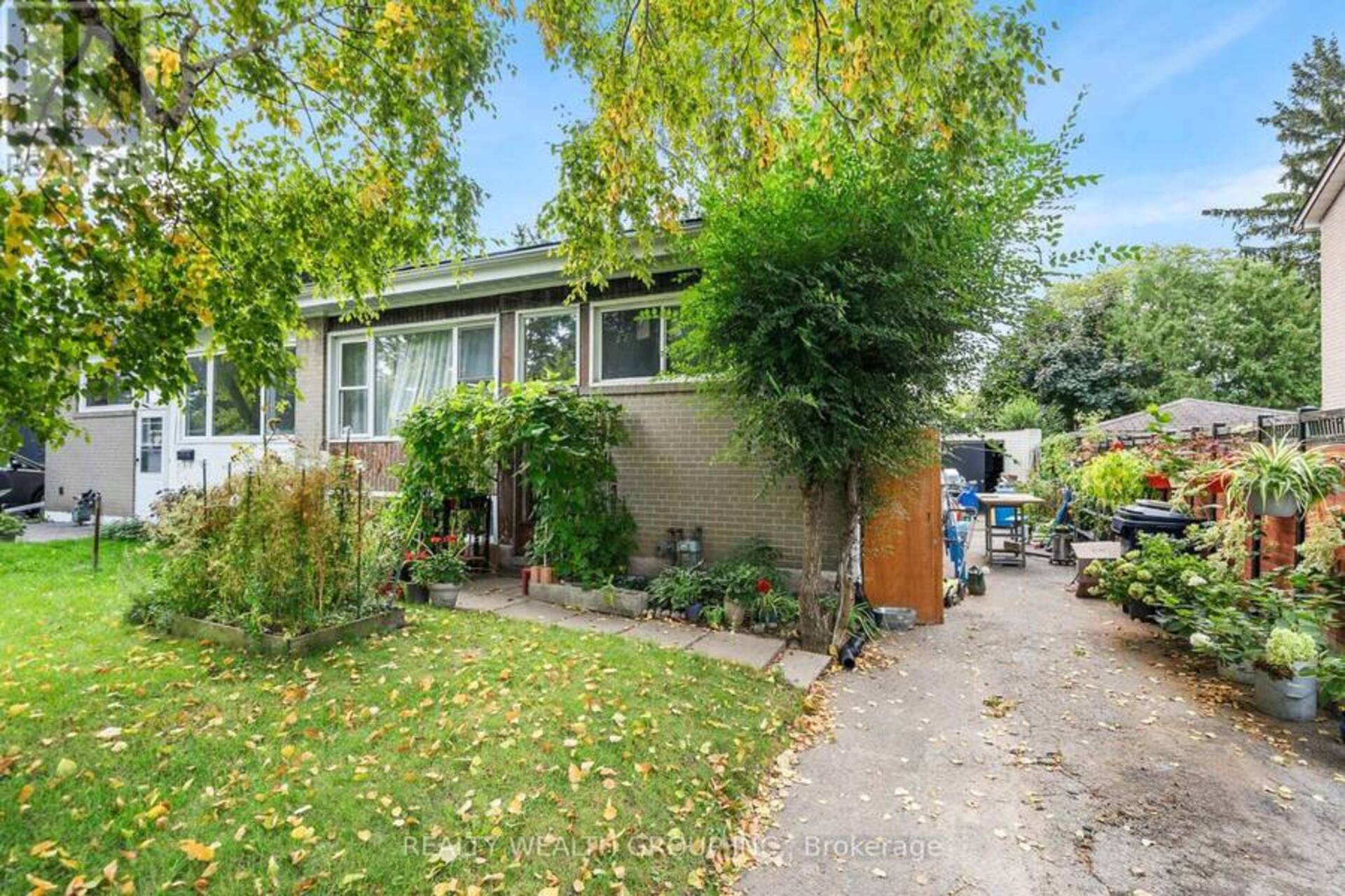 5 PYNFORD CRESCENT Toronto