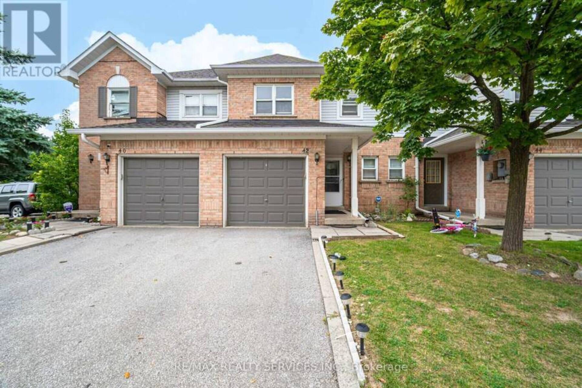 42 BRISBANE COURT Brampton