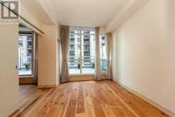 806 - 126 SIMCOE STREET Toronto