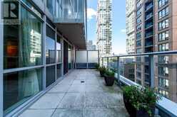 806 - 126 SIMCOE STREET Toronto