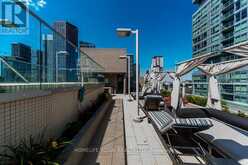 806 - 126 SIMCOE STREET Toronto