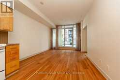 806 - 126 SIMCOE STREET Toronto