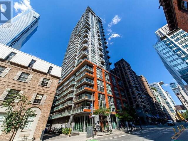 806 - 126 SIMCOE STREET Toronto Ontario