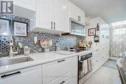 PH1 - 3621 LAKE SHORE BOULEVARD W Toronto