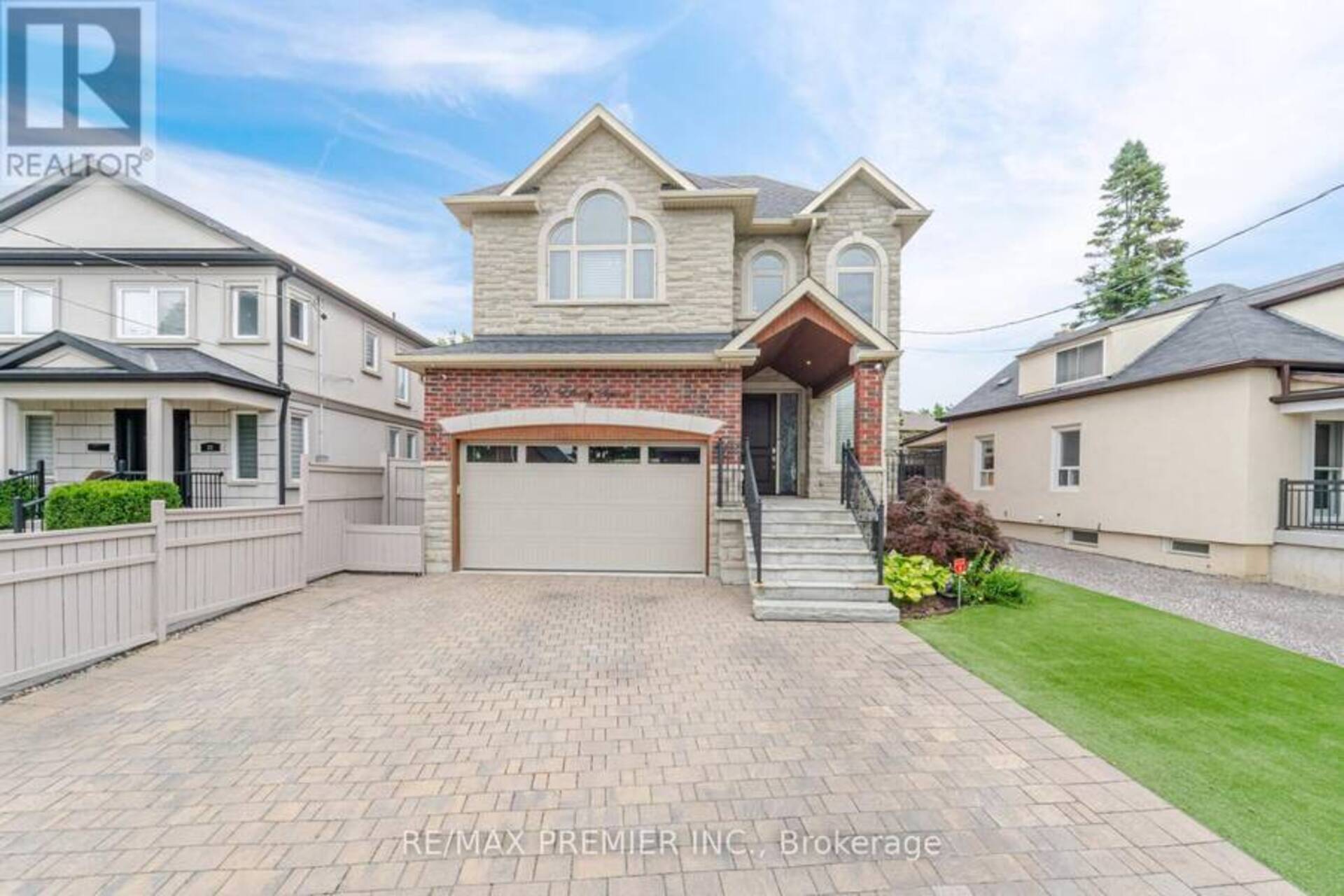 28 ELLERBY SQUARE N Vaughan 