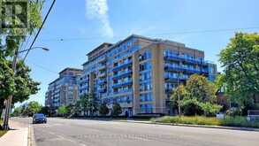 702 - 701 SHEPPARD AVENUE W Toronto