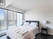 1509 - 17 BATHURST STREET Toronto