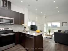 618 - 102 GROVEWOOD COMMON CIRCLE Oakville