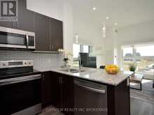 618 - 102 GROVEWOOD COMMON CIRCLE Oakville