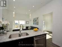 618 - 102 GROVEWOOD COMMON CIRCLE Oakville