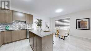 202 PARADELLE DRIVE Richmond Hill 