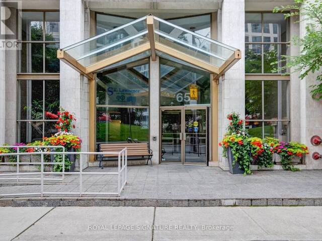 422 - 65 SCADDING AVENUE Toronto Ontario