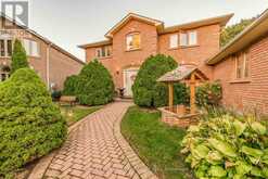 94 SAMAC TRAIL Oshawa 