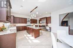 75 PARKHEIGHTS TRAIL King 