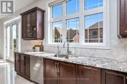 75 PARKHEIGHTS TRAIL King 