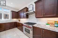 75 PARKHEIGHTS TRAIL King