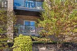 102 - 42 FERNDALE DRIVE S Barrie 