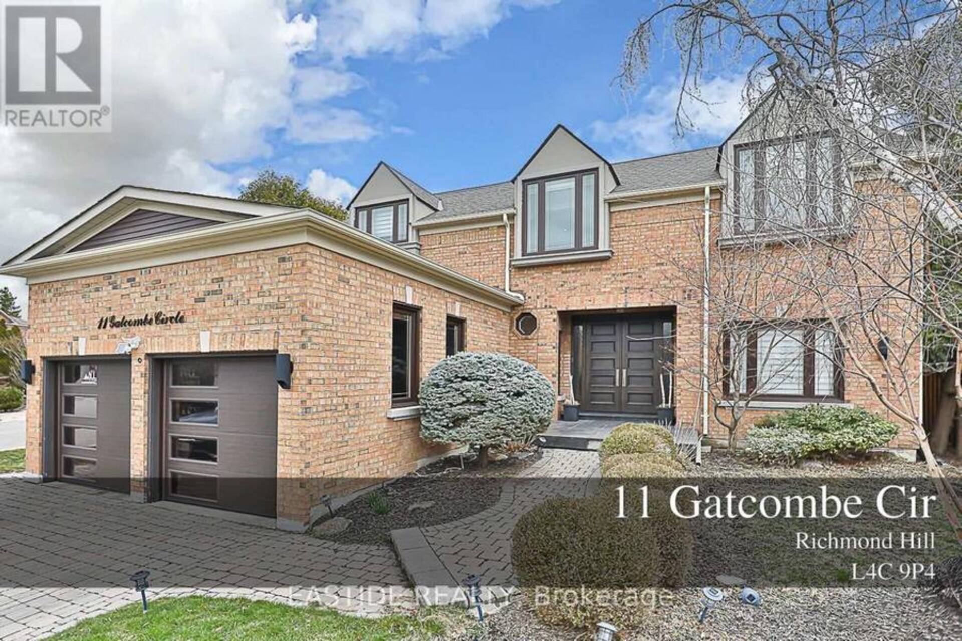 11 GATCOMBE CIRCLE Richmond Hill 