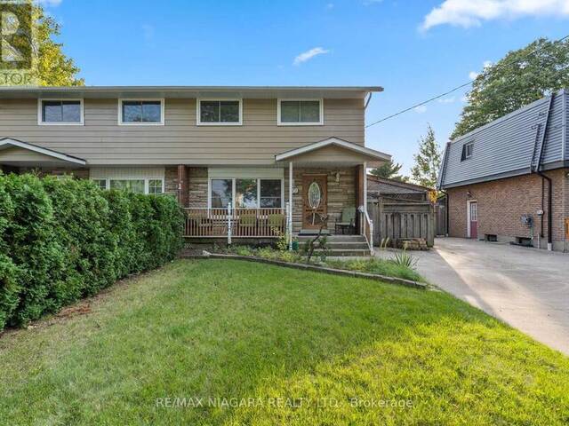 30 BLACK KNIGHT ROAD St. Catherines Ontario