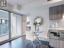 1002 - 17 BATHURST STREET Toronto