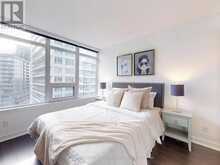 1002 - 17 BATHURST STREET Toronto