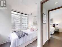 1002 - 17 BATHURST STREET Toronto