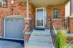 29 SOMERSCALES DRIVE Clarington 