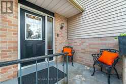 11 COURTLEIGH SQUARE Brampton 