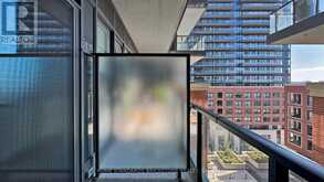 713 - 33 FREDERICK TODD WAY Toronto