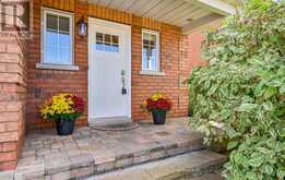 12 MEAD DRIVE Scugog